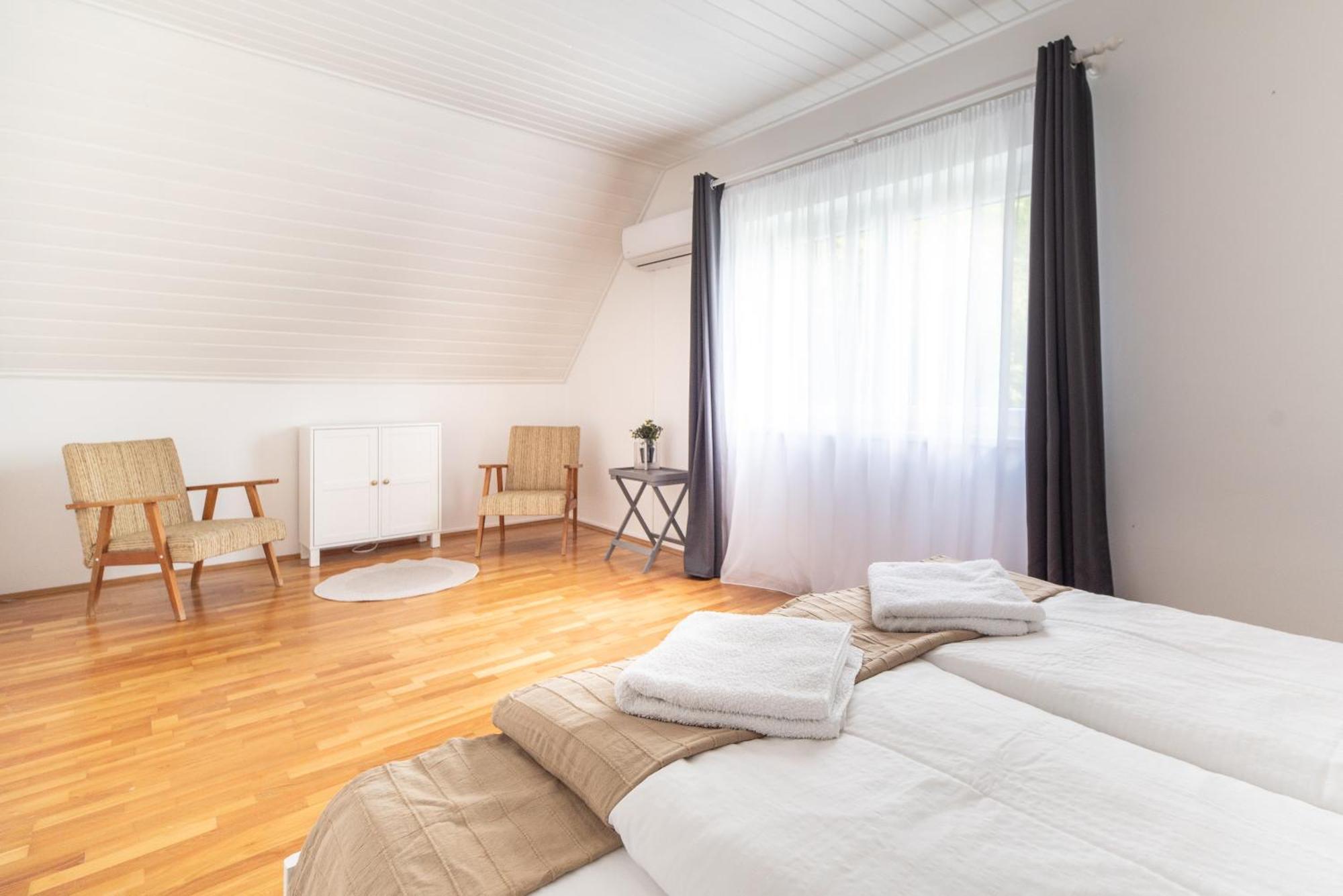 Jazmin Vendeghaz Villa Balatongyorok Luaran gambar